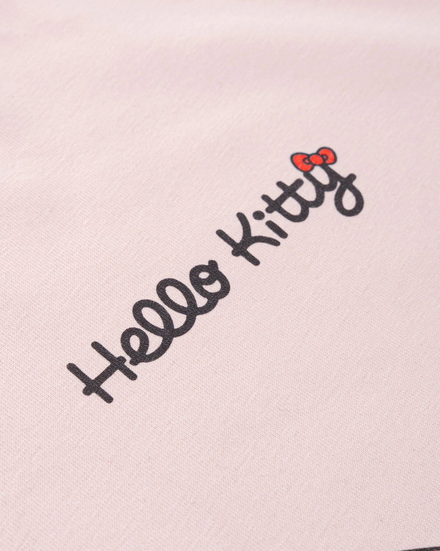 Levents® x Hello Kitty | Kitty's Family Semi-Oversized Tee