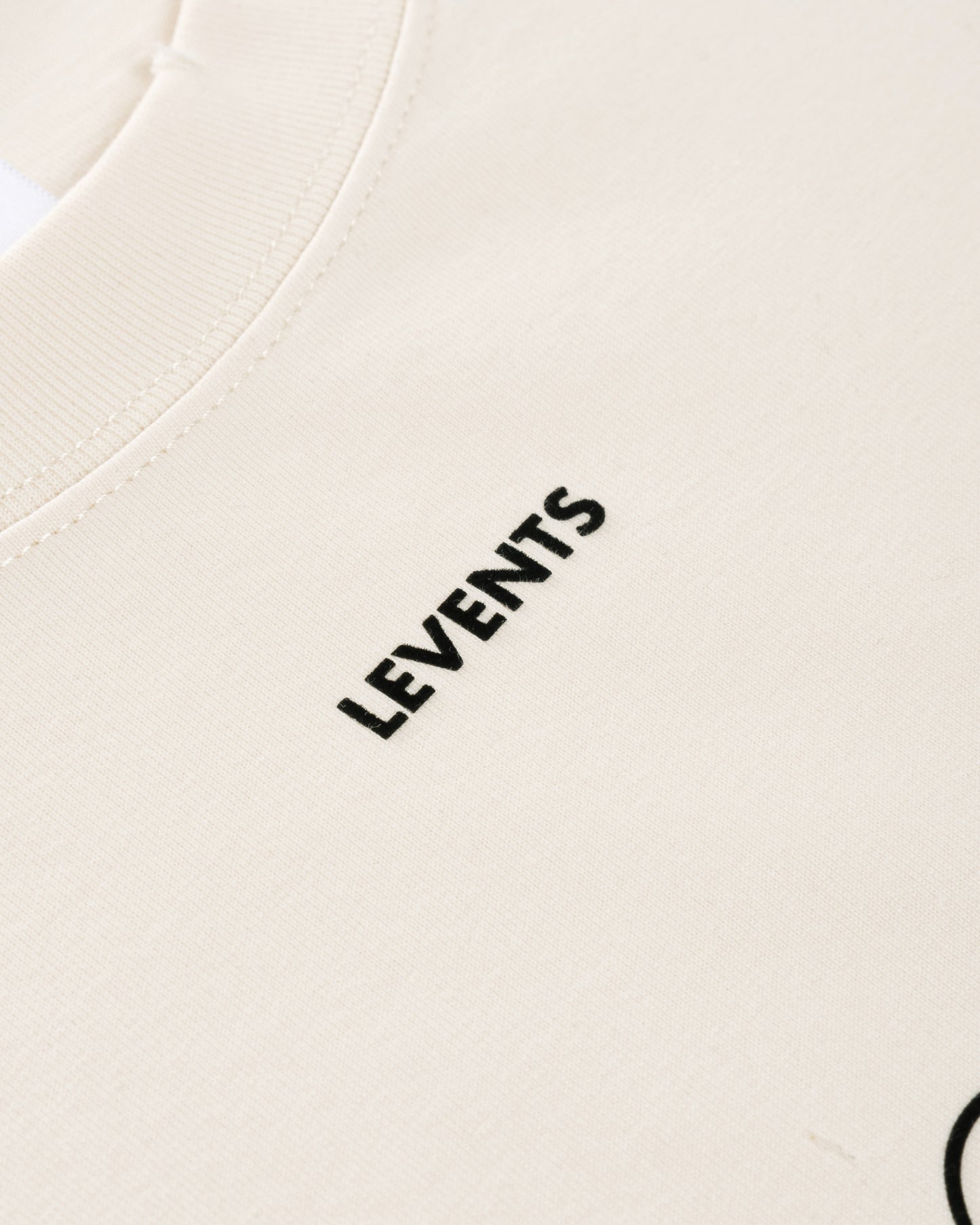 Levents® x Hello Kitty | Rainbow Semi-Oversized Tee